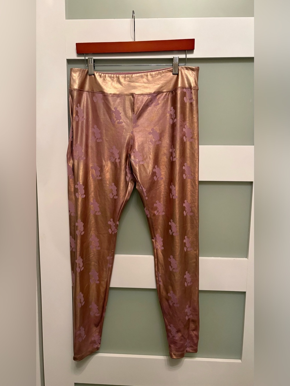 Disney World 50th Anniversary EARidescent Leggings Rose Gold Size Large